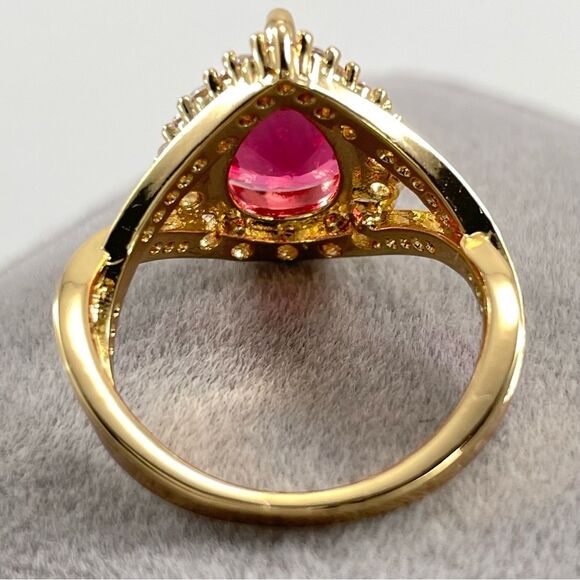Exquisite Pear Cut Red Ruby Diamond CZ Gold Plated Statement Ring - Picture 3 of 3